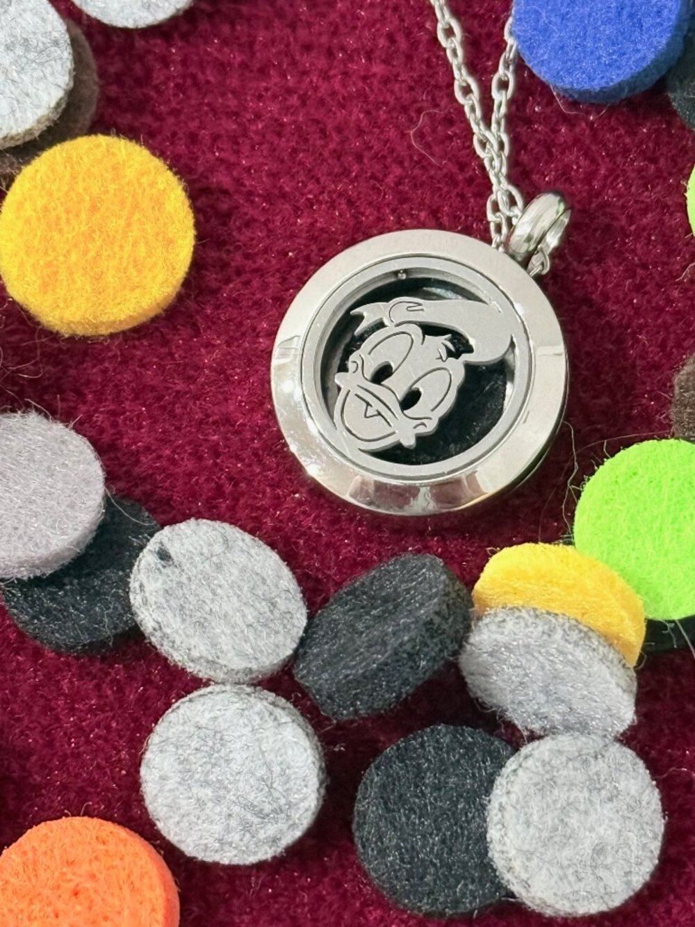 Disney Donald Duck AROMATHERAPY Pendant Necklace W/additional pads >>> free ship